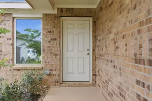 235 River Grv Ct, Willis, TX 77378 - Photo 5