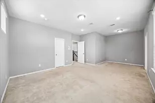 8612 Cedardale Park Dr, Houston, TX 77063 - Photo 7