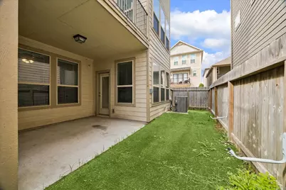 8612 Cedardale Park Drive, Houston, TX 77063 - Photo 15