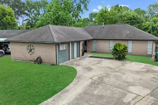 4205 Lariat Dr, Baytown, TX 77521 - Photo 1