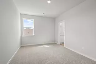 520 Long Br Dr, Dayton, TX 77535 - Photo 13