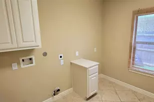 2498 Encino Ave, League City, TX 77573 - Photo 11