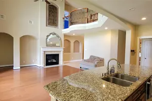 2498 Encino Ave, League City, TX 77573 - Photo 3