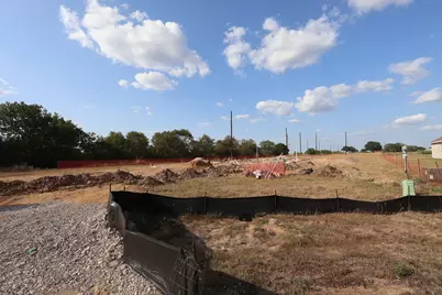 318 Cobb Court, Sealy, TX 77474 - Photo 3