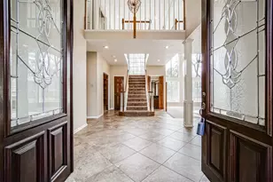 67 N Skyflower Ct, The Woodlands, TX 77381 - Photo 3