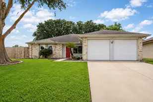 16814 Square Rigger Ln, Friendswood, TX 77546 - Photo 1