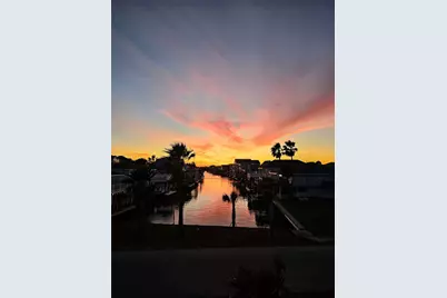 22819 Vida Street, Galveston, TX 77554 - Photo 29