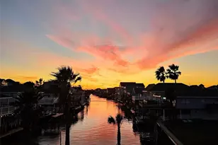 22819 Vida St, Galveston, TX 77554 - Photo 29