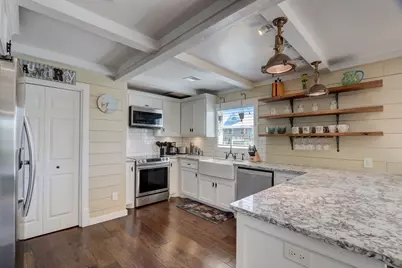 22819 Vida Street, Galveston, TX 77554 - Photo 11