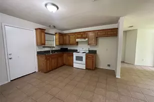 1005 E Main St, Tomball, TX 77375 - Photo 7