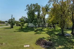 1008 Railroad, Thornton, TX 76687 - Photo 17