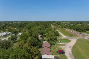 1008 Railroad, Thornton, TX 76687 - Photo 13