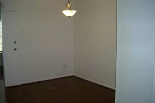 9850 Pagewood Ln, Houston, TX 77042 - Photo 3