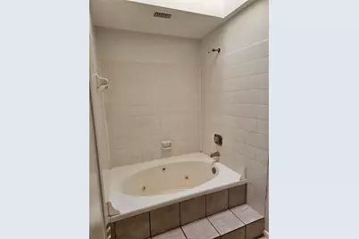 9850 Pagewood Lane #1303, Houston, TX 77042 - Photo 9