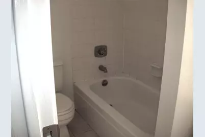 9850 Pagewood Lane #1303, Houston, TX 77042 - Photo 15