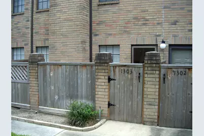 9850 Pagewood Lane #1303, Houston, TX 77042 - Photo 1