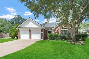 3806 Vinecrest Dr, Pearland, TX 77584 - Photo 1