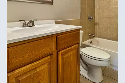 2102 5th Avenue N #5, Texas City, TX 77590 - Photo 11