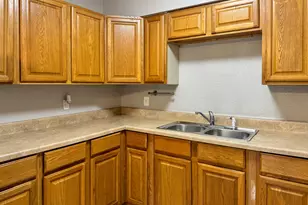 2102 5th Ave N, Texas City, TX 77590 - Photo 7