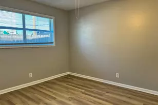 2102 5th Ave N, Texas City, TX 77590 - Photo 11