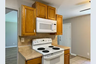 2102 5th Avenue N #5, Texas City, TX 77590 - Photo 7
