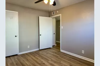 2102 5th Avenue N #5, Texas City, TX 77590 - Photo 13