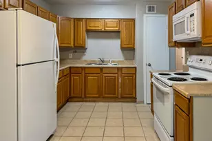 2102 5th Ave N, Texas City, TX 77590 - Photo 5