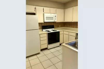 2611 Grants Lake Boulevard #205, Sugar Land, TX 77479 - Photo 7