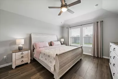 7614 Water Glen Lane, Manvel, TX 77578 - Photo 9
