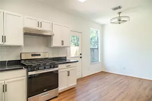 16327 Woma Ct, Sugar Land, TX 77498 - Photo 17