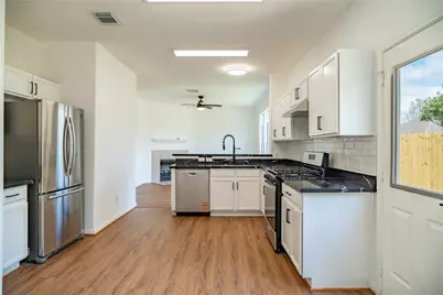 16327 Woma Court, Sugar Land, TX 77498 - Photo 33
