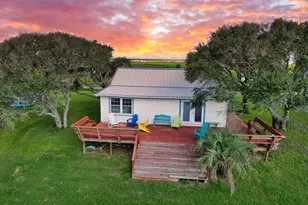 566 Private Rd 674, Sargent, TX 77414 - Photo 19