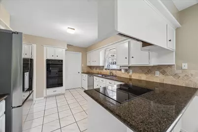 3319 Redwood Lodge Drive, Kingwood, TX 77339 - Photo 11