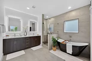 305 Marcella St, Houston, TX 77091 - Photo 25