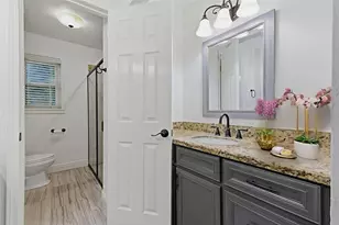 1320 Woodvine Dr, Houston, TX 77055 - Photo 15