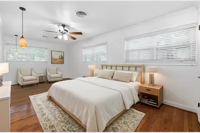 1320 Woodvine Drive, Houston, TX 77055 - Photo 13