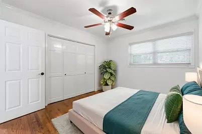 1320 Woodvine Drive, Houston, TX 77055 - Photo 17