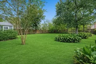 1320 Woodvine Dr, Houston, TX 77055 - Photo 23