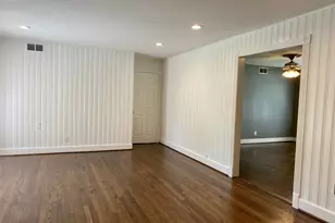215 Bizerte St, Houston, TX 77022 - Photo 7