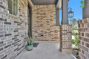 440 Flowering Lotus Ct, Conroe, TX 77318 - Photo 5