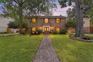 14535 Carolcrest Dr, Houston, TX 77079 - Photo 43