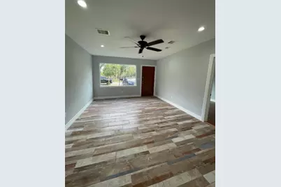 425 Plymouth Street, Houston, TX 77022 - Photo 5