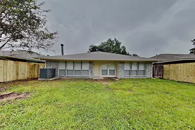 2222 Friarwood Trail, Houston, TX 77339 - Photo 17