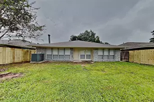 2222 Friarwood Trail, Houston, TX 77339 - Photo 17