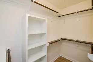 10623 Longmont Dr, Houston, TX 77042 - Photo 31