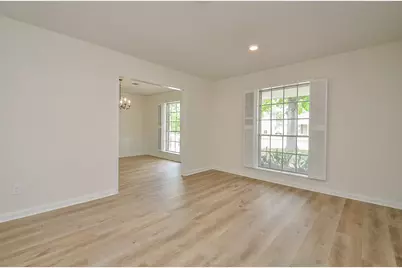 10623 Longmont Drive, Houston, TX 77042 - Photo 7