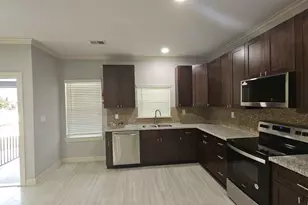 5802 Twisted Pine Ct, Houston, TX 77039 - Photo 1