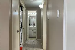 10130 Waterstone Dr, Houston, TX 77042 - Photo 7