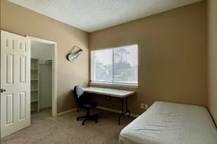 10130 Waterstone Dr, Houston, TX 77042 - Photo 5
