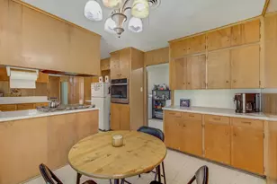 2011 Glendale St, Liberty, TX 77575 - Photo 15